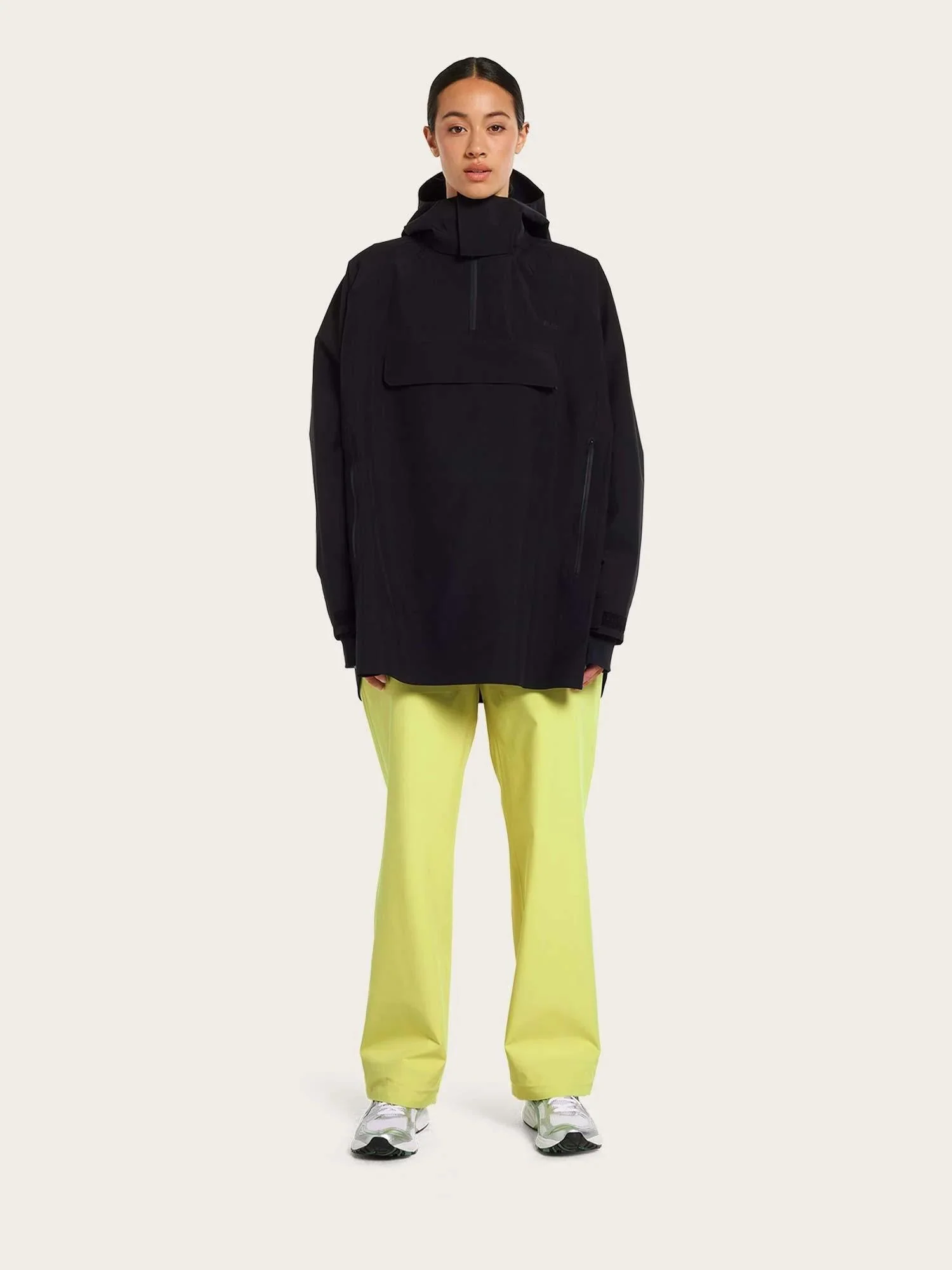 Voss poncho  Black - Image 2