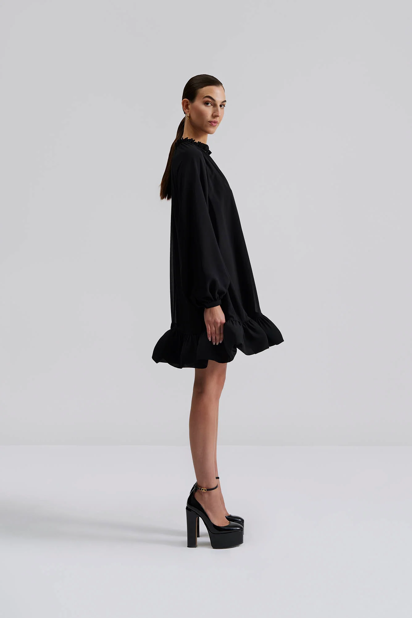 Alva frill detailed mini dress  Black - Image 3