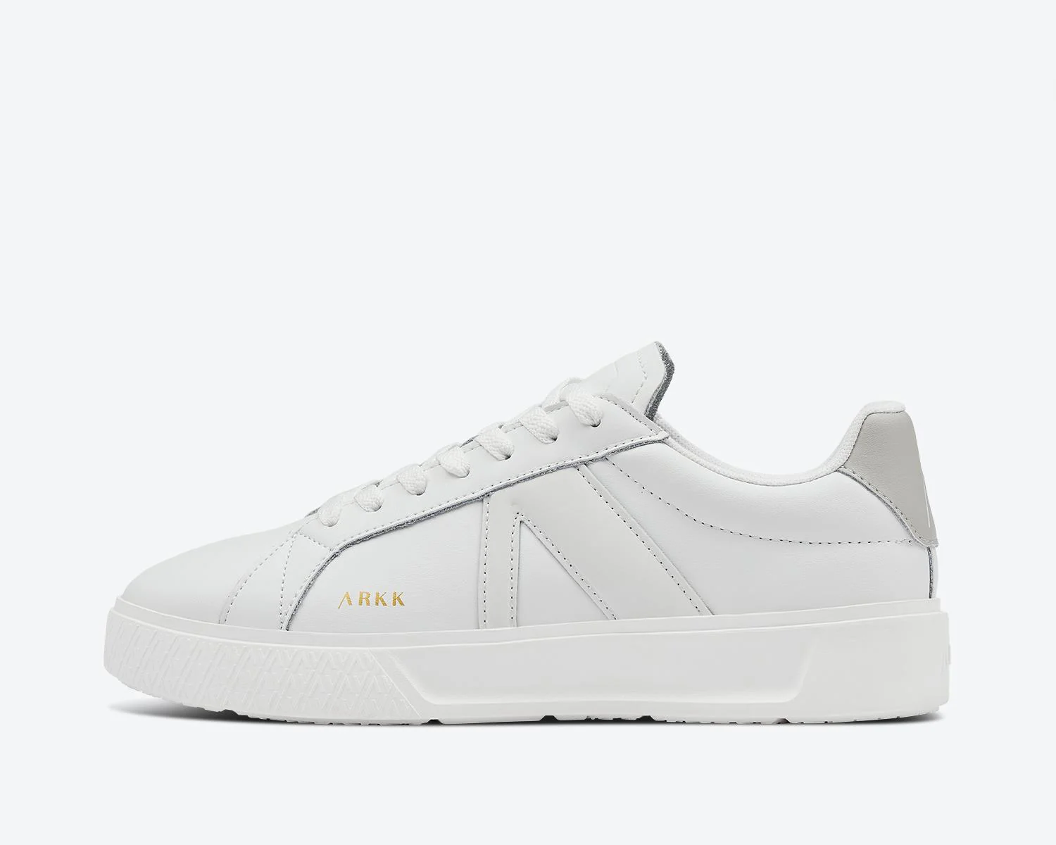 ESSENCE - WOMEN  White - Image 3