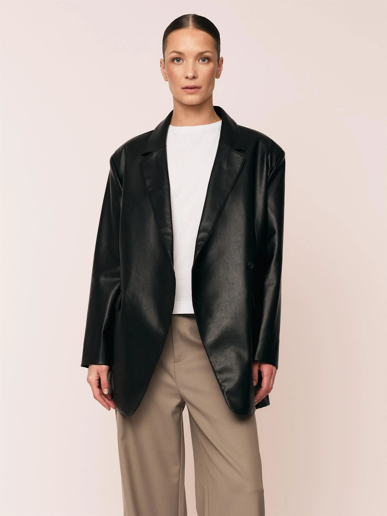 Lumi Blazer  Black - Image 5