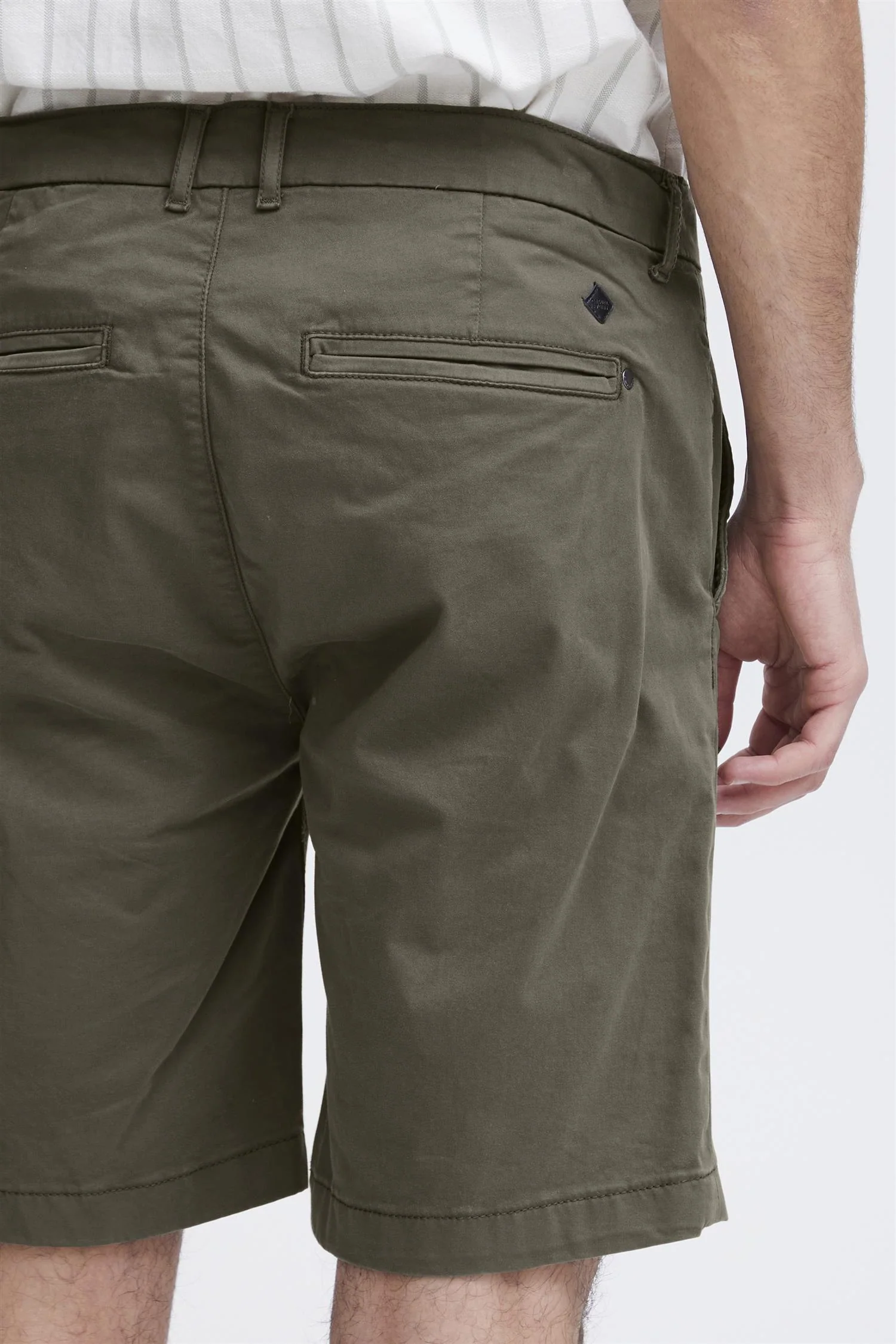 ALLAN chino shorts  Grape Leaf - Image 5