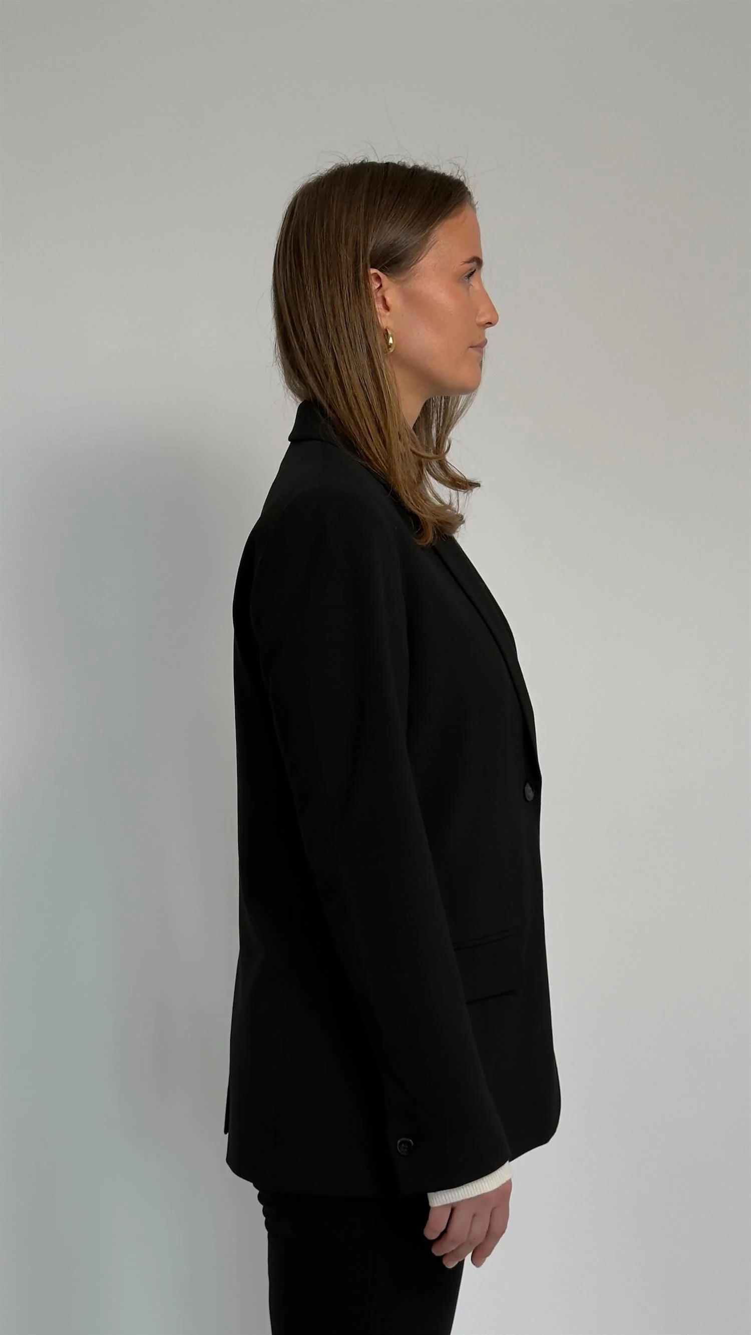 HannahFV  Black - Image 2