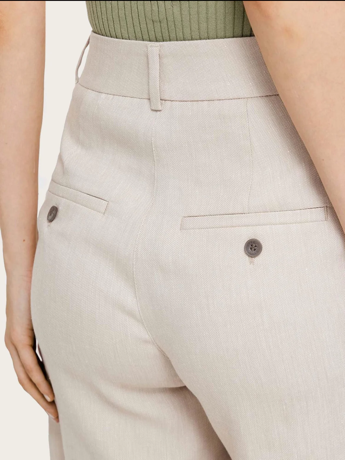 LauraFV Midi Shorts 769 Sand Linen - Image 2