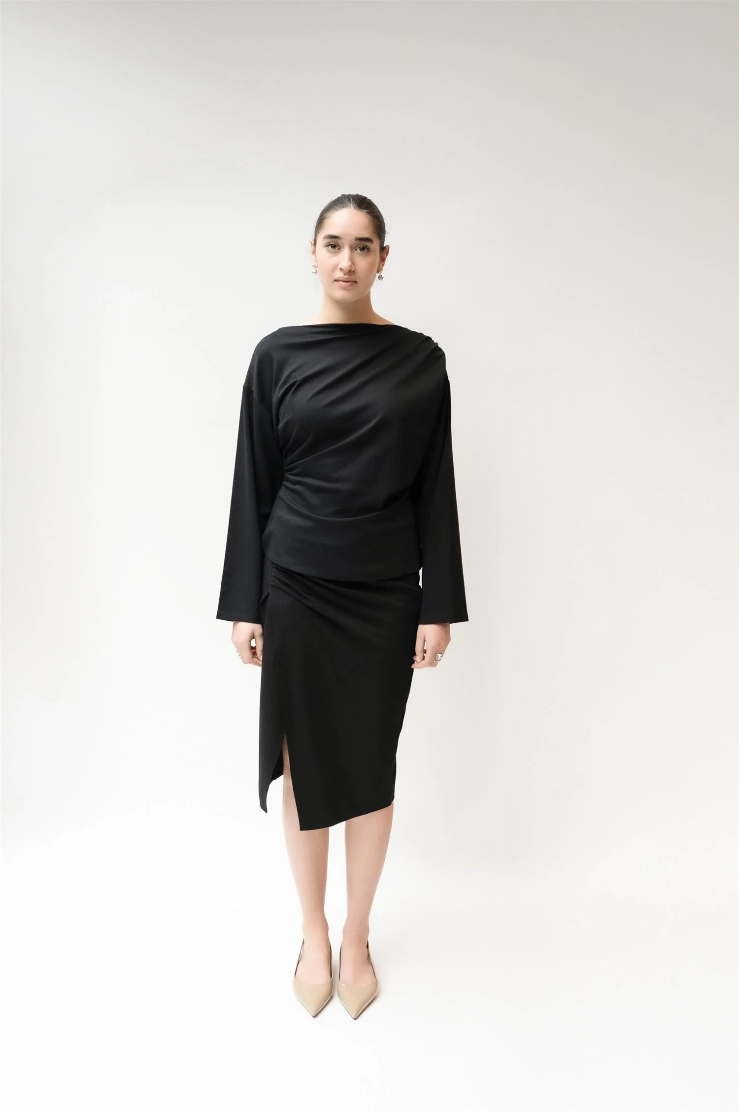 Merak  Black - Image 2