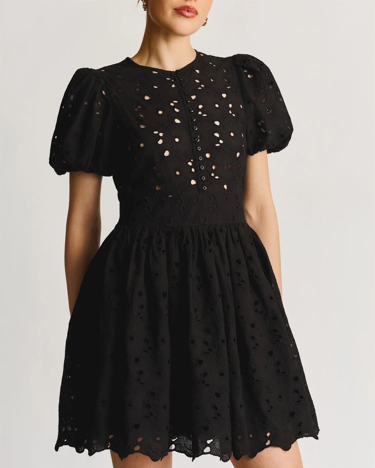 Broderie Anglaise Puffed Dress  Black - Image 4