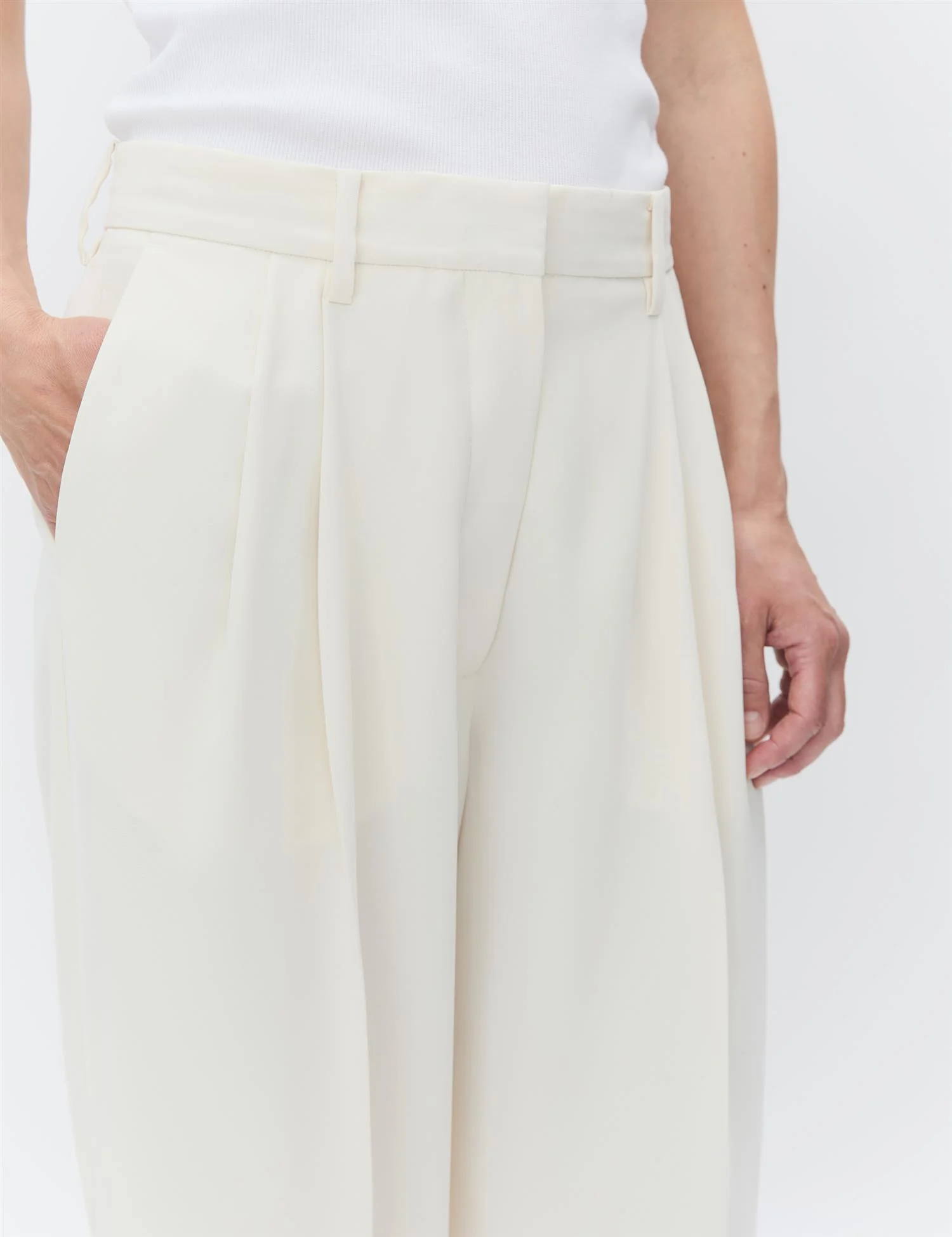 Enzo  Ivory Shade - Image 2