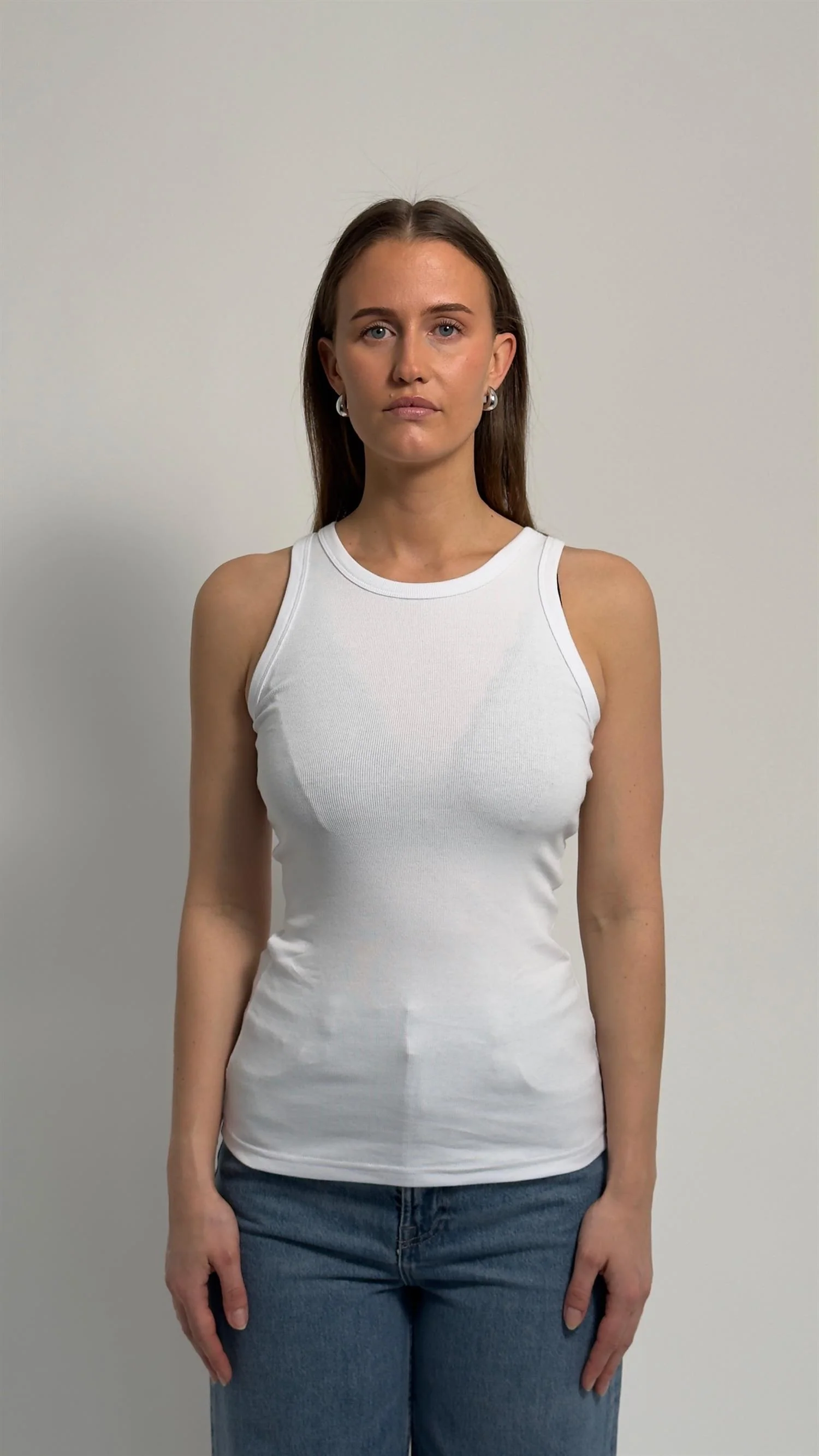 Alexo Tank White
