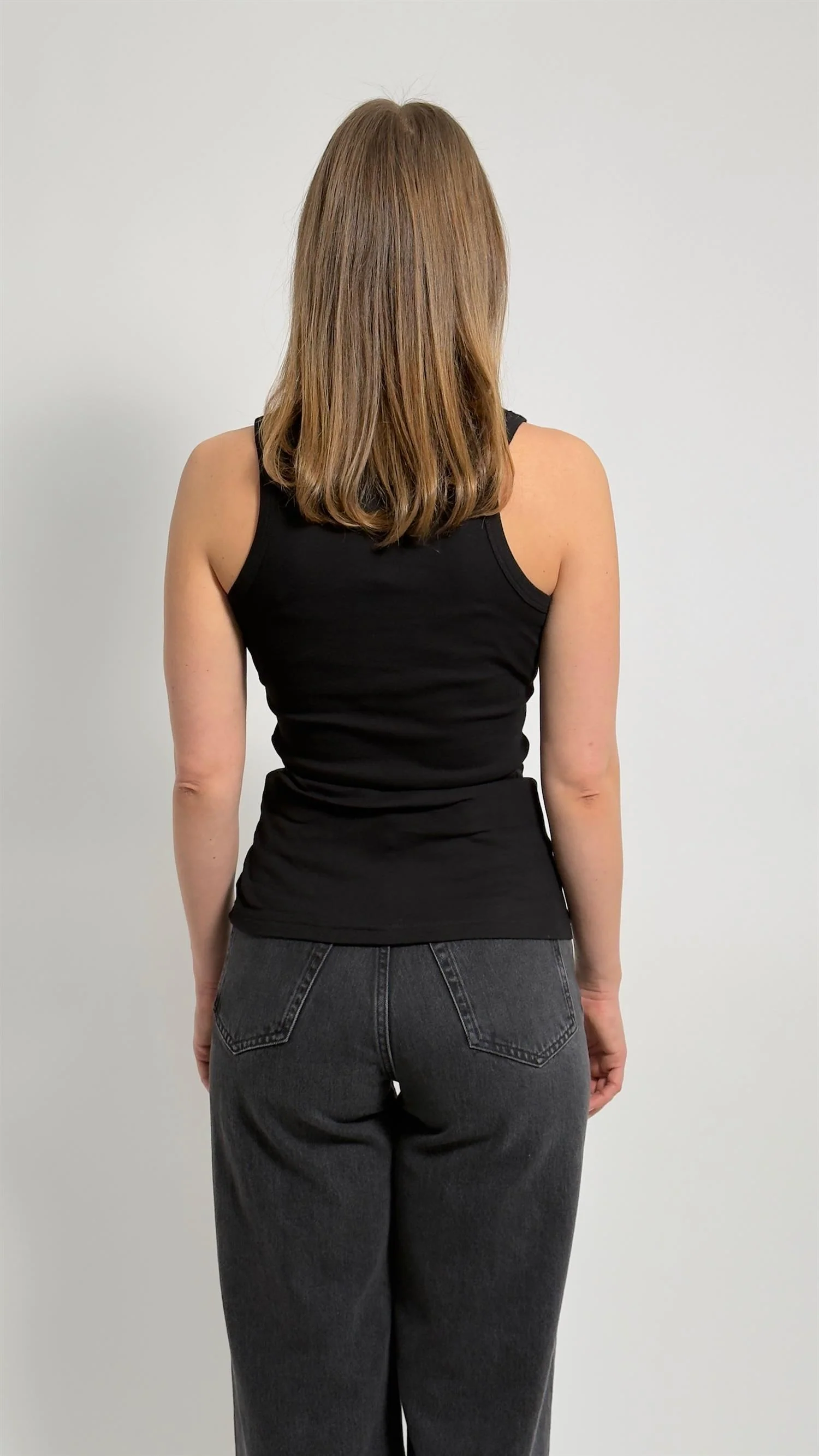Alexo Tank Black - Image 3