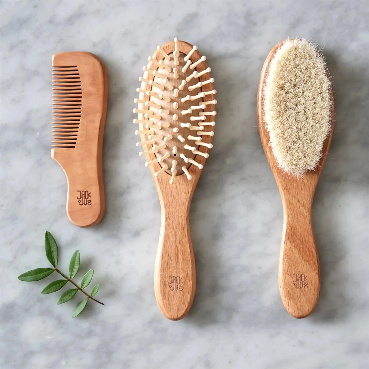 WOODEN HAIRBRUSH SET  Natural - Image 2