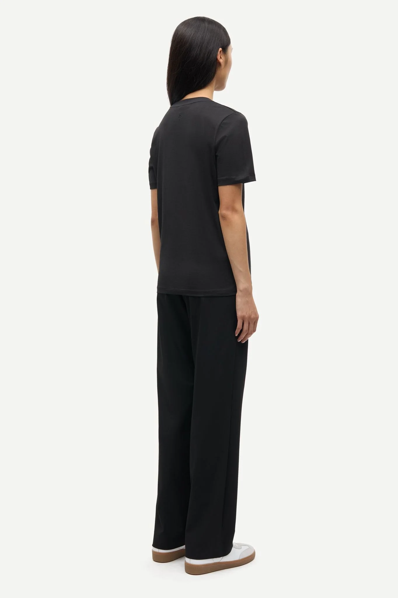 Sasade T-Shirt  Black - Image 4