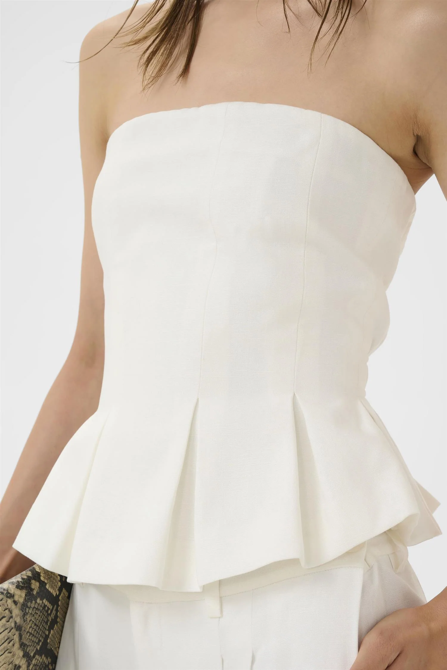 riava Corsage  Bright White - Image 6