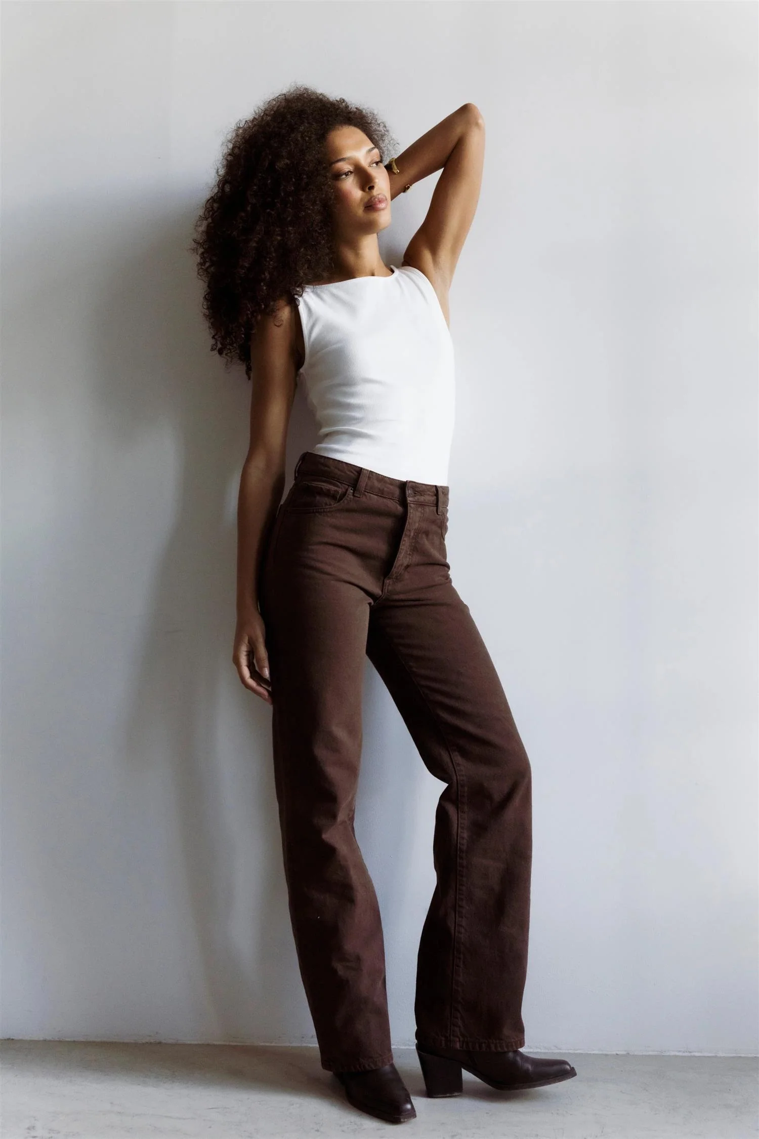 Billie  Dark Brown - Image 4