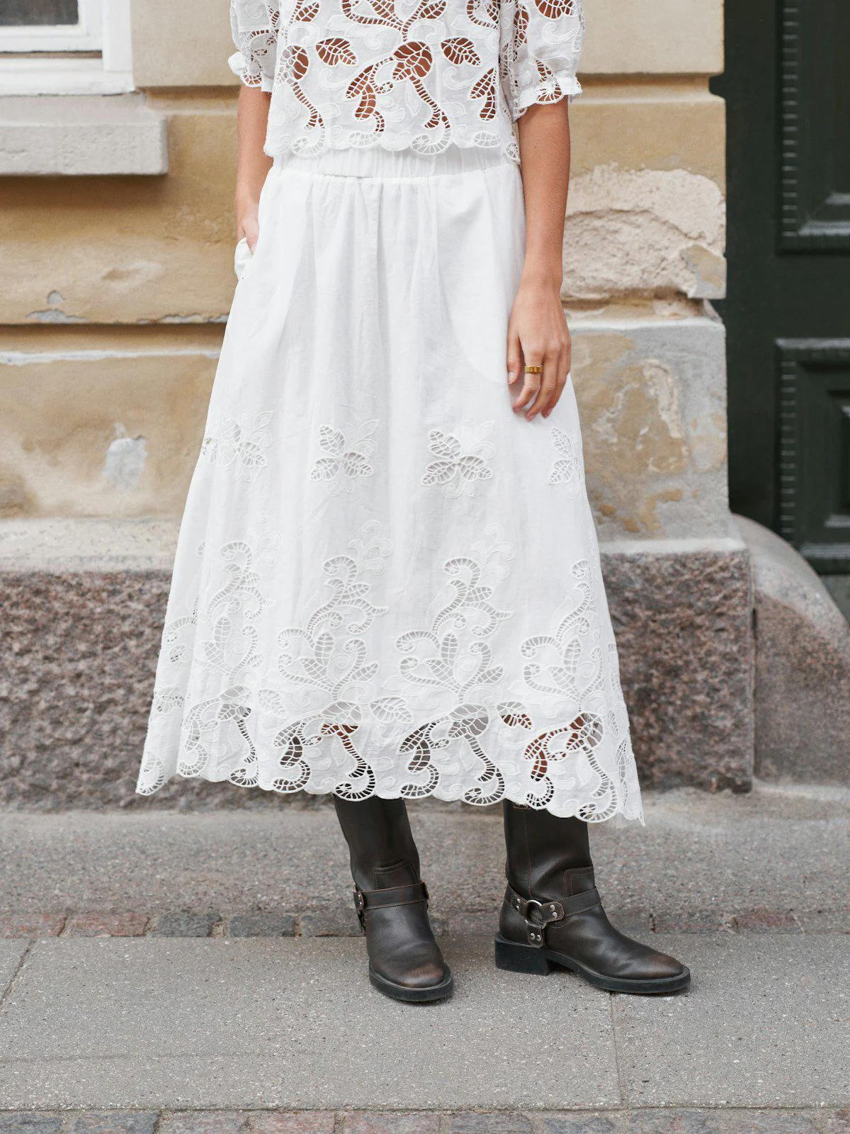 Yara Long Emb Skirt White - Image 3