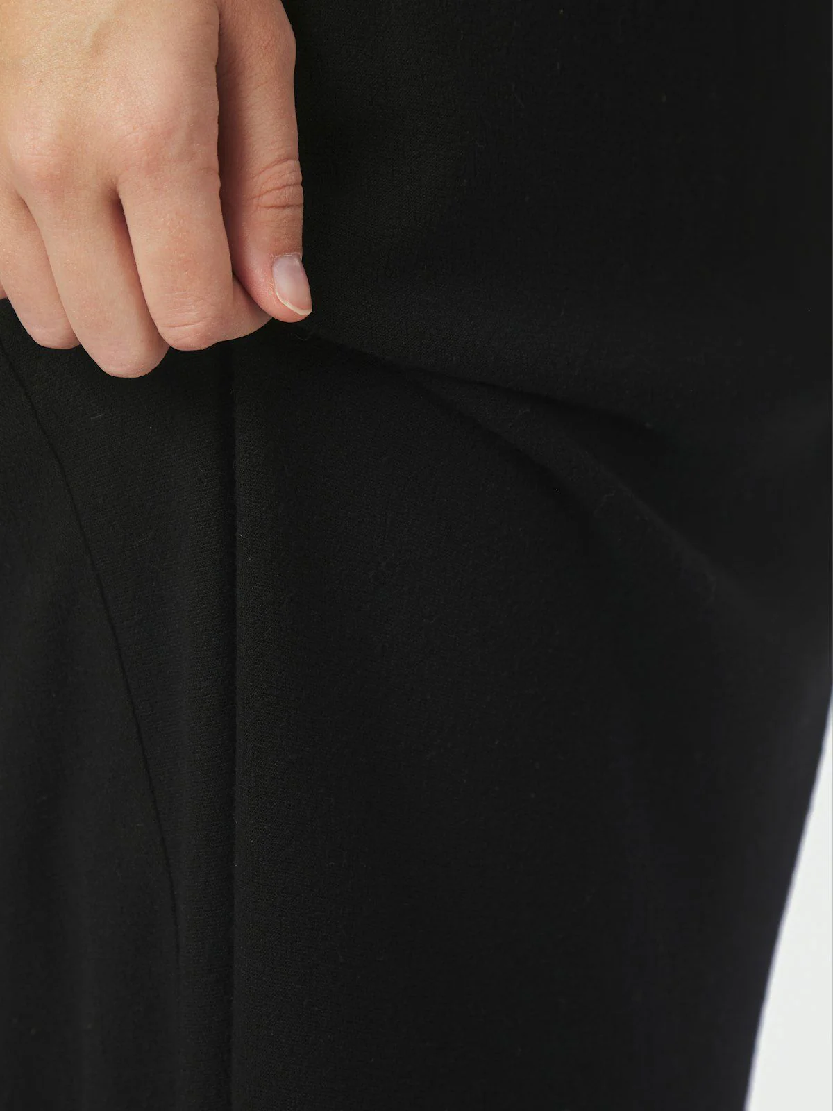 Viso Linen Skirt  Black - Image 6