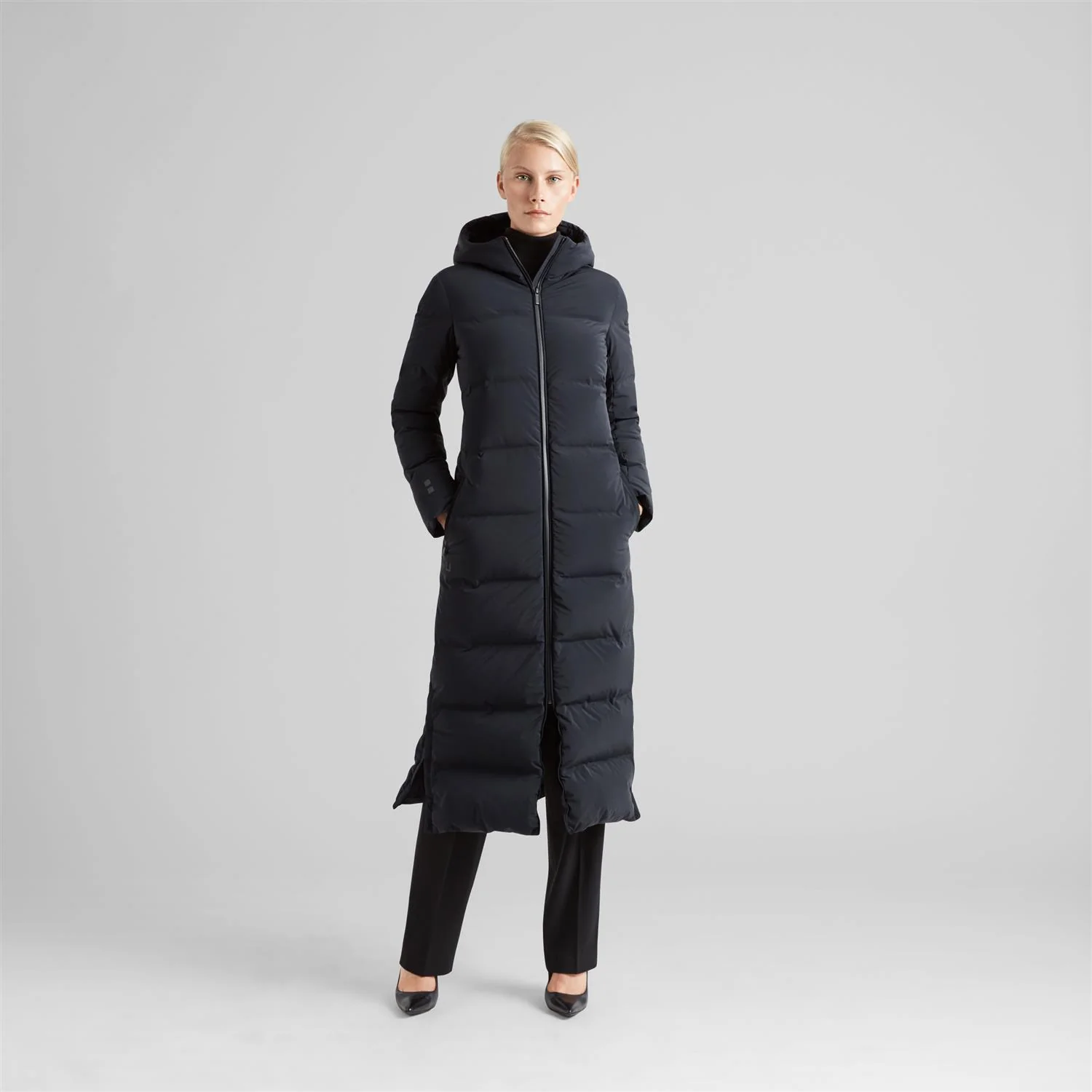 INFINITY DOWN COAT  Black - Image 3