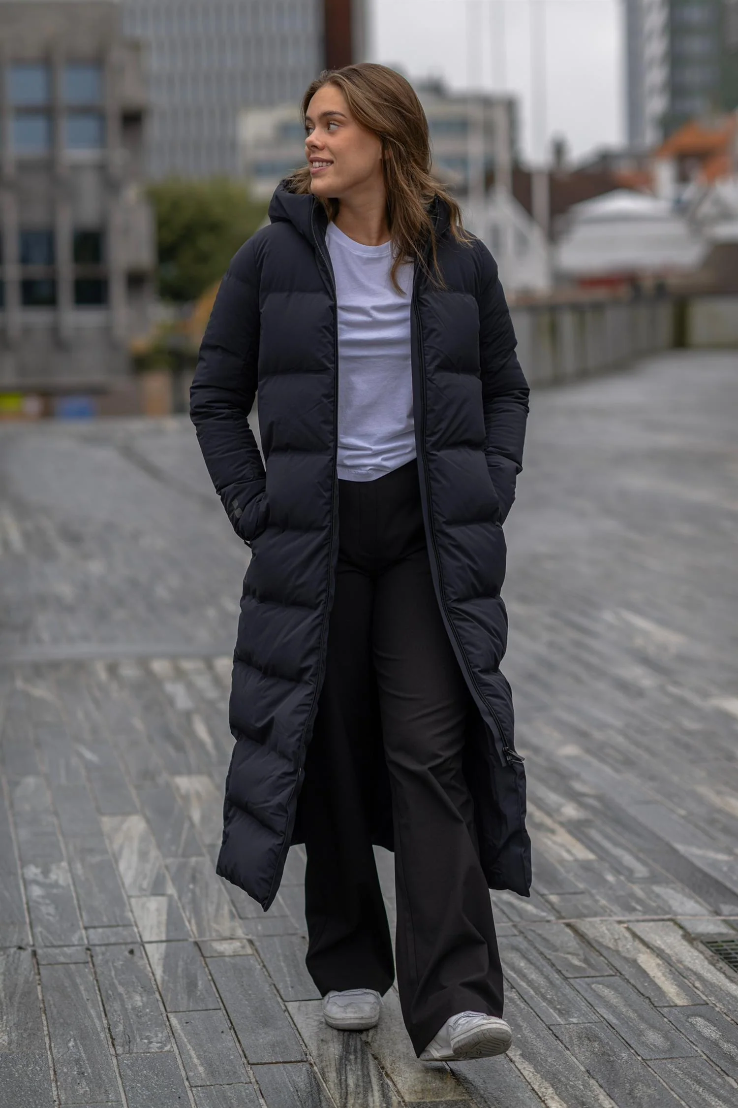 INFINITY DOWN COAT  Black - Image 8