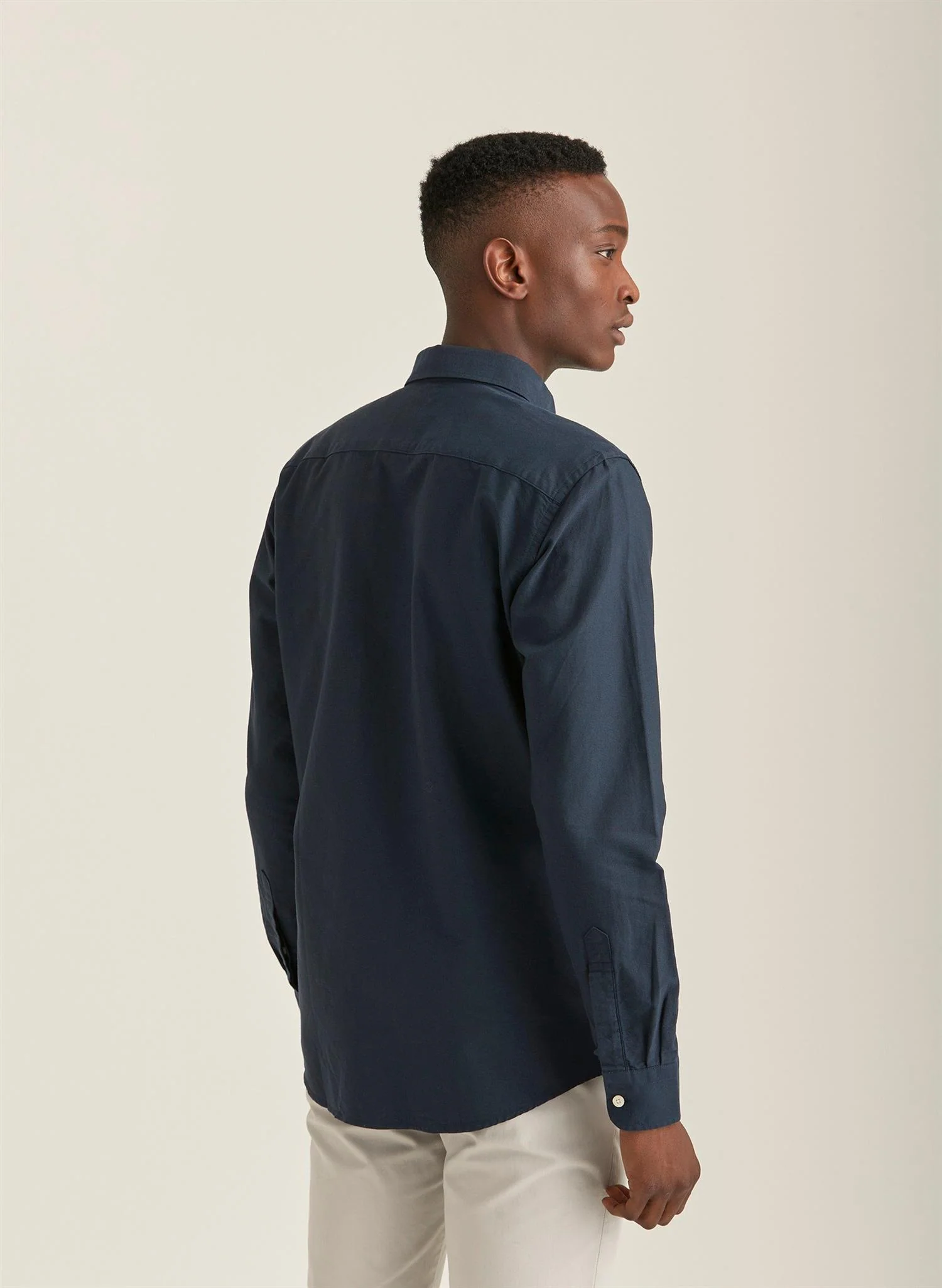 OXFORD BUTTON DOWN  Navy - Image 3
