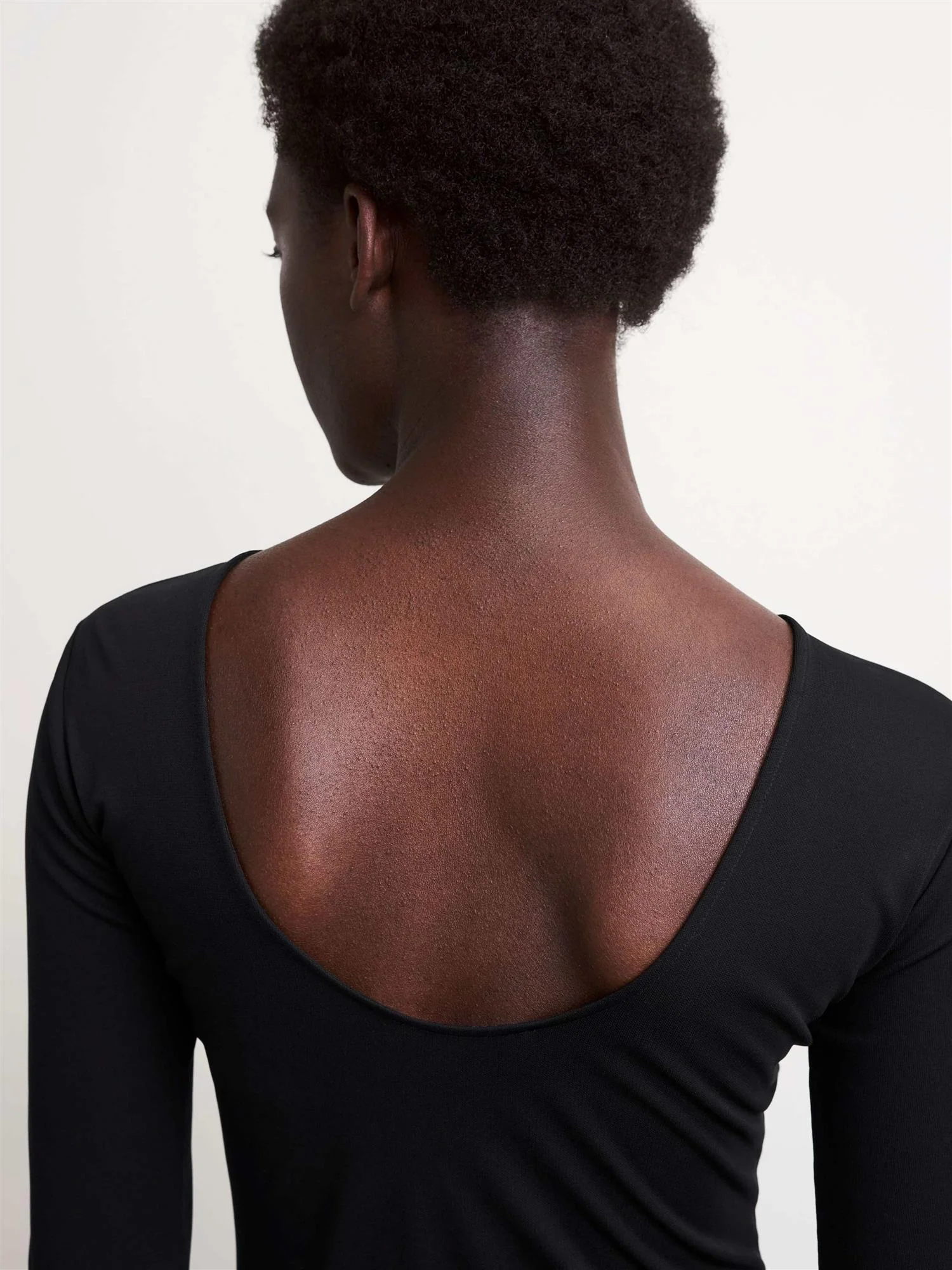 ELIZE  Black - Image 3
