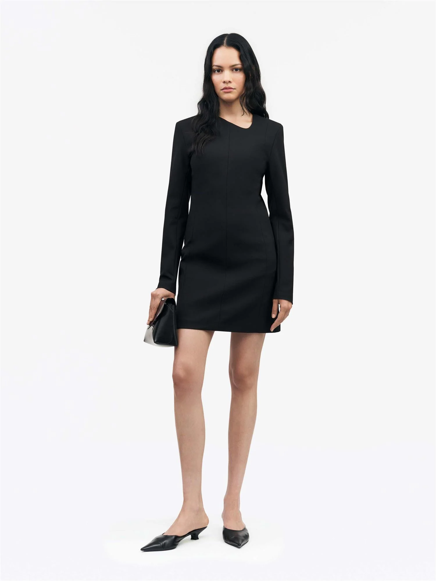 KLASIA  Black - Image 5