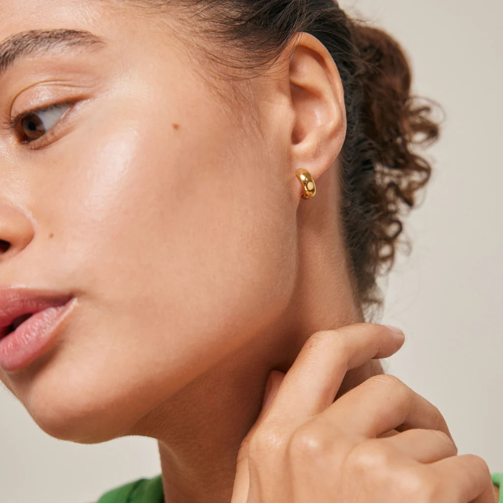 HOOPS, CLASSIC WIDE 11mm  18K Gold-Plated Sterling Silver - Image 2