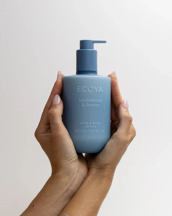 HAND & BODY LOTION  Sandalwood & Amber - Image 4