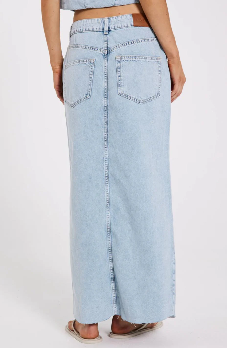 Ninni maxi denim skirt  Blue Light Wash - Image 2
